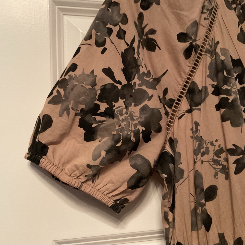 GAP Tiered Midi Shirtdress - Picture 8 of 8